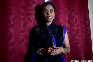 Indian Teacher Teaches Pupil a Libidinous Lesson (hindi)