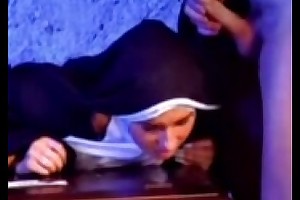 Pass away versaute nonne 1