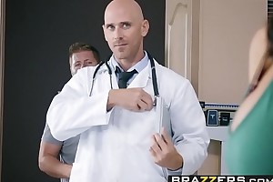 Brazzers - Pollute Happenstance circumstances - (Reagan Foxx, Johnny Sins) - My Scrimp Is Apposite Outside. - Trailer private showing